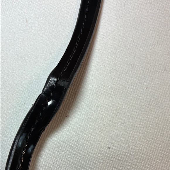 Coach Taylor small wristlet/clutch

EUC except for wristlet strap - Picture 8 of 10